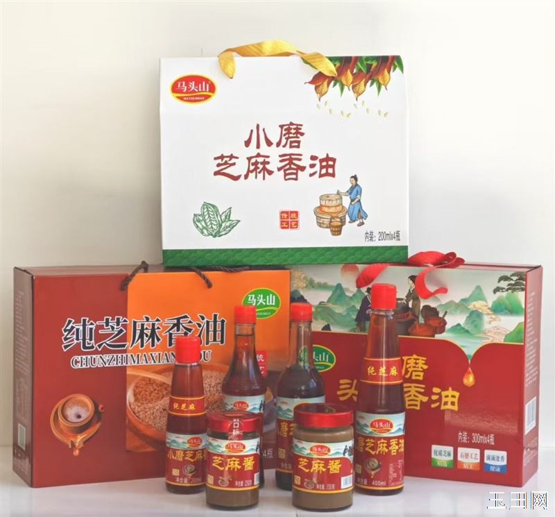 北环郭屯附近香油厂，常年销售香油，新年期间还有礼盒。欢迎前来选购批发！