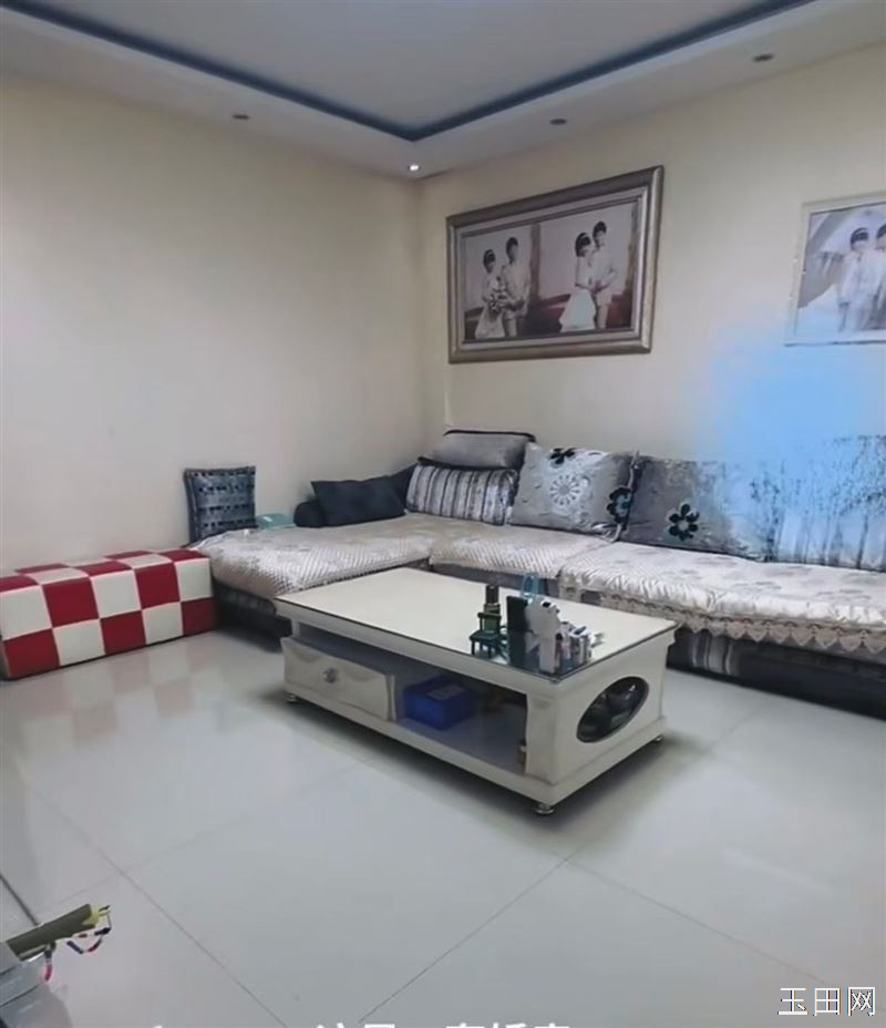 出售玉花园，两室一厅一厨一卫，82平米，二次装修，老本38万，联系电话15076586788